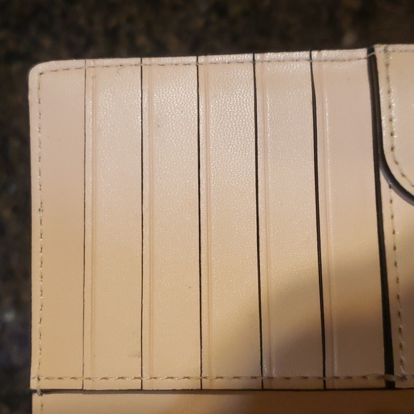 Kate Spade Slim Wallet - Picture 5 of 5